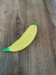Piórnik szkolny silikonowy - banan
