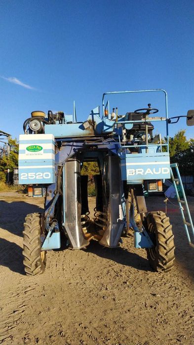 Kombaj do porzeczek aronii braud 2620         2520  posiadam cześci