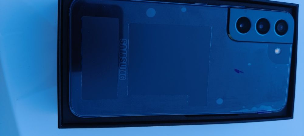 Witam serdecznie mam do sprzedania Samsung S22 8/128GB