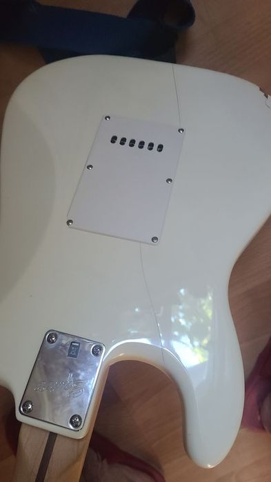Продам гітару Squier Bullet Strat