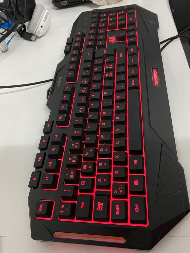 Ігрова клавіатура ASUS Cerberus Keyboard