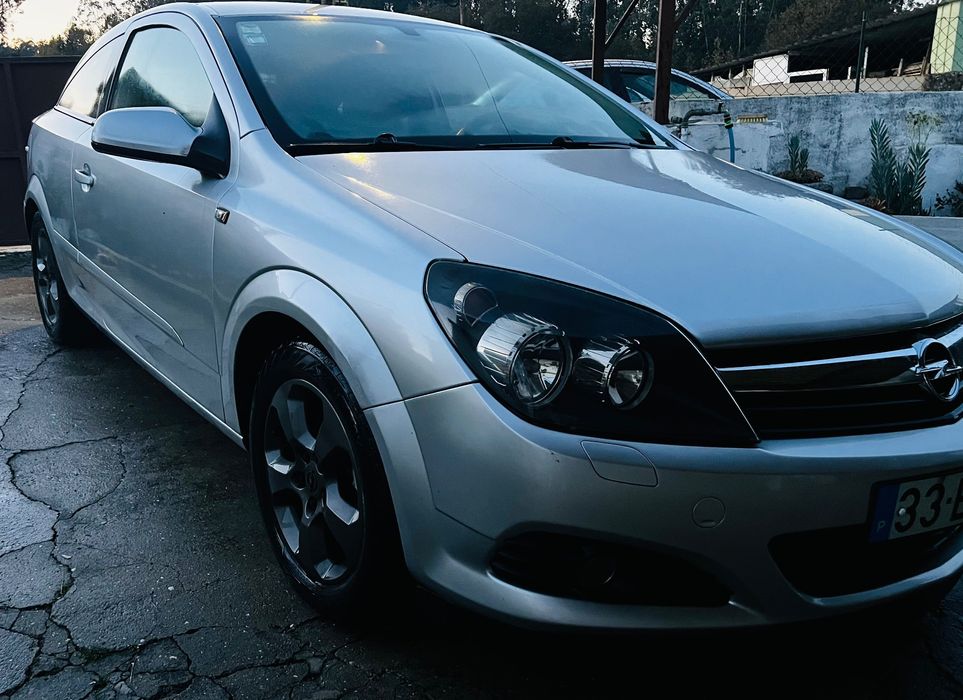 Opel Astra GTC 1.3