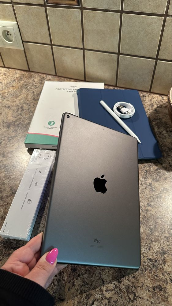 Tablet iPad Apple 10.5” iOS 18.4 - Touch ID - PROCREATE