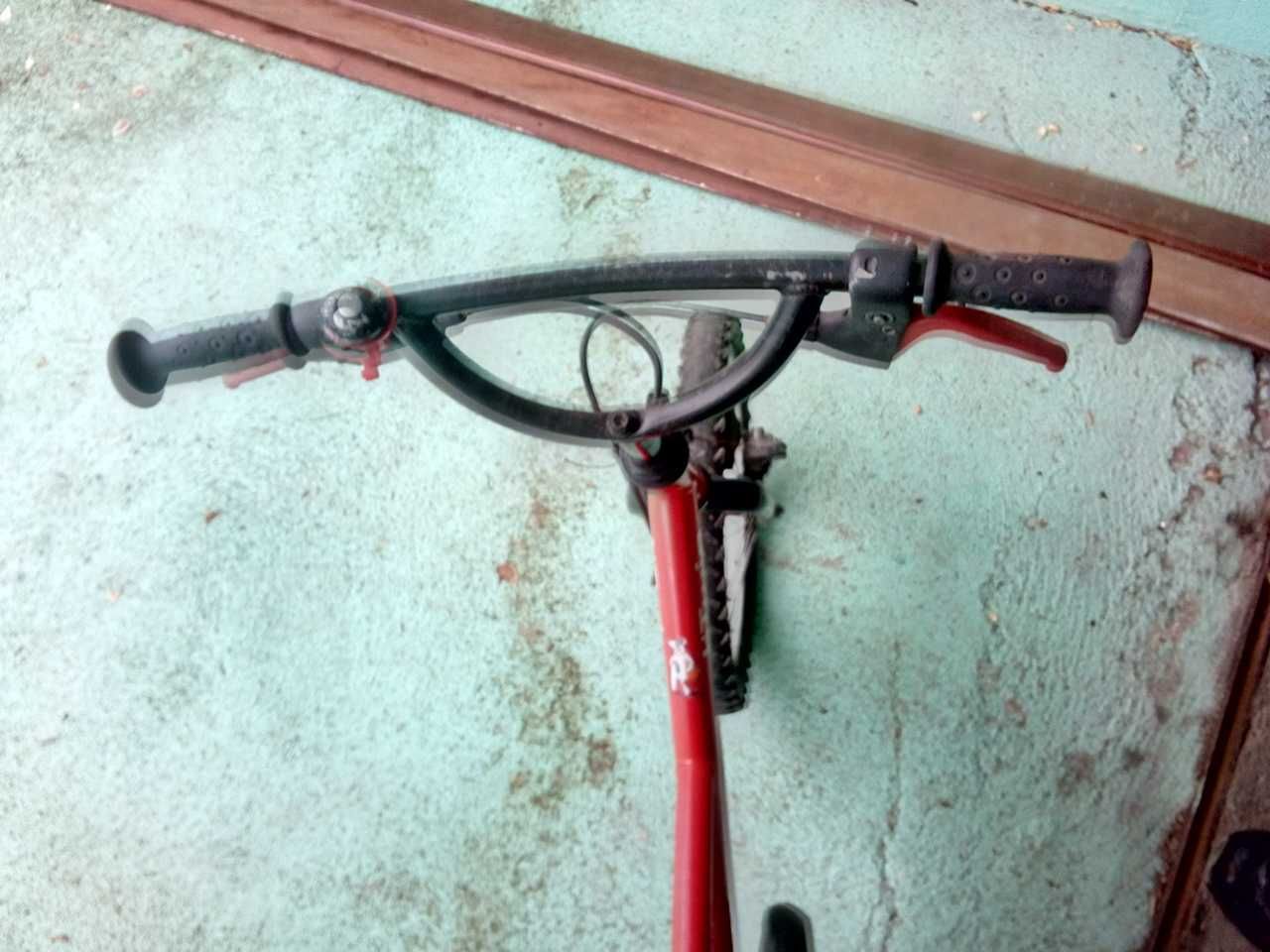 Bicicleta de criança B.Twin, roda 16", em bom estado.