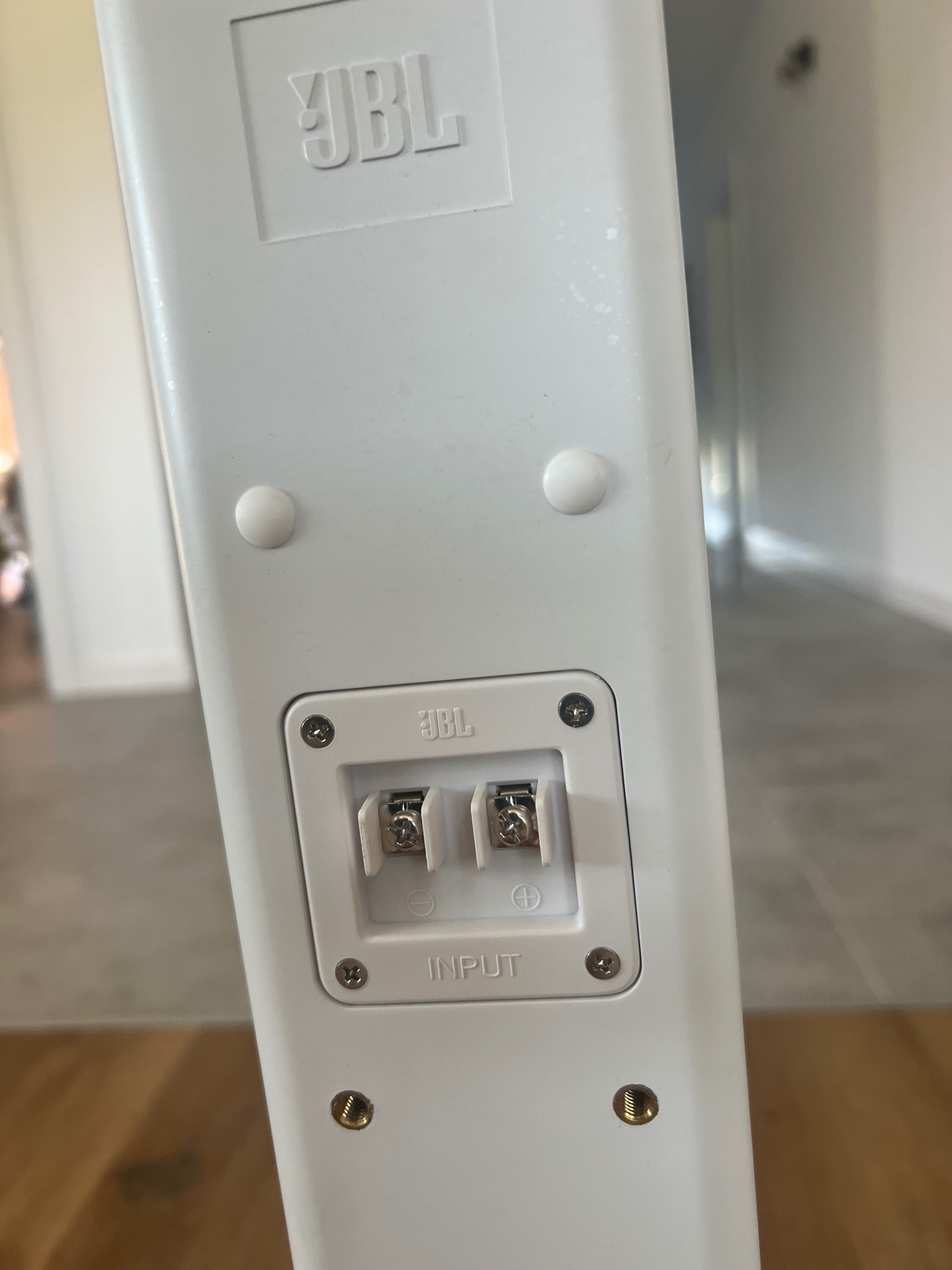 JBL CBT 100LA-1 Kolumna głośnikowa