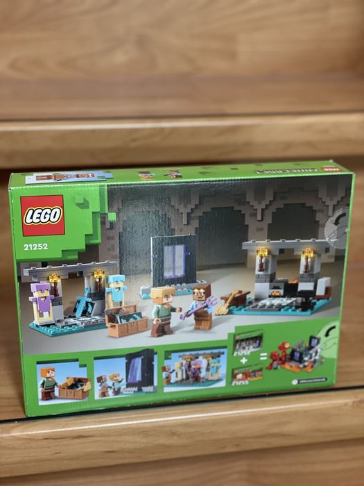Конструктор LEGO Minecraft Original