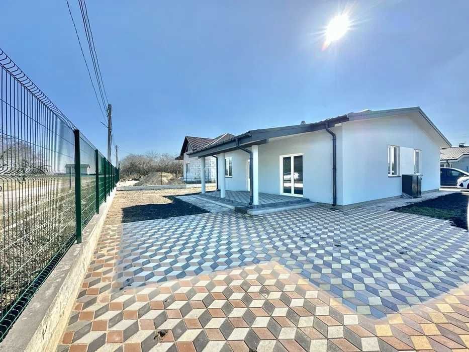 ВІтаю! Продам одноповерховий  будинок_дуплекс с. Тарасівка. (Боярка).+