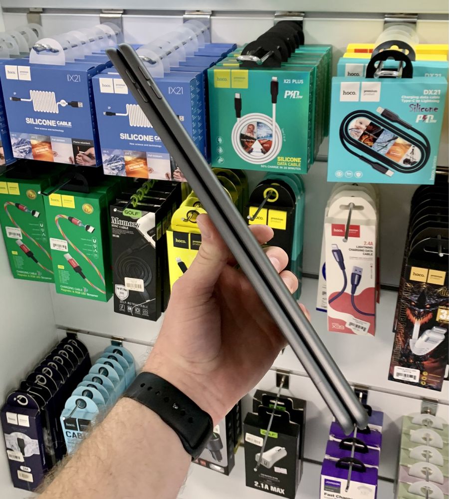 Планшет iPad 7 (2019) 32Gb Wi-Fi із США Гарантія Магазин Відправка НП