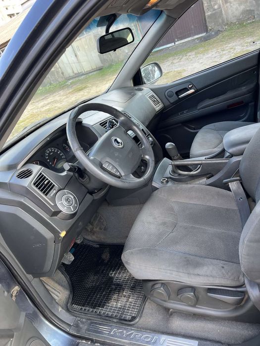 Ssang Yong Kyron 2006рік 2л дизель повний привід 4х4