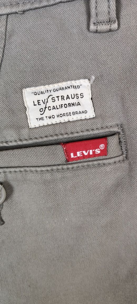 Levis spodnie rozmiar W32/48