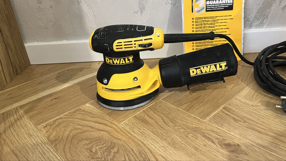 Szlifierka mimośrodowa DEWALT DWE6423