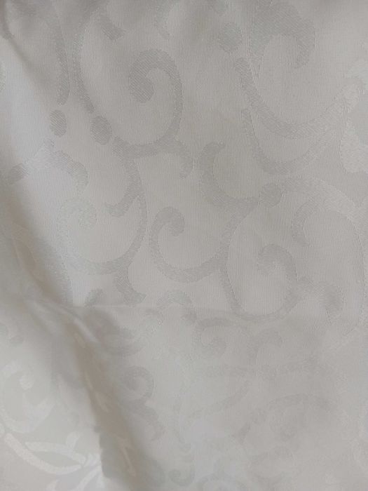 obrus żakardowy 295 x 160 cm kremowy