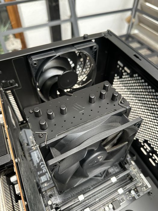 Komputer Gamingowy G4M3R 500 RX5600XT / Ryzen 5 3600 / 16GB