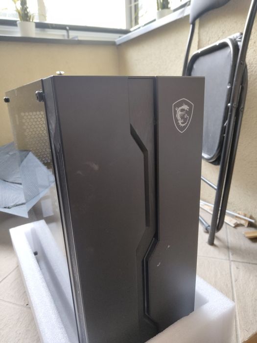 Obudowa gamingowa do komputera msi