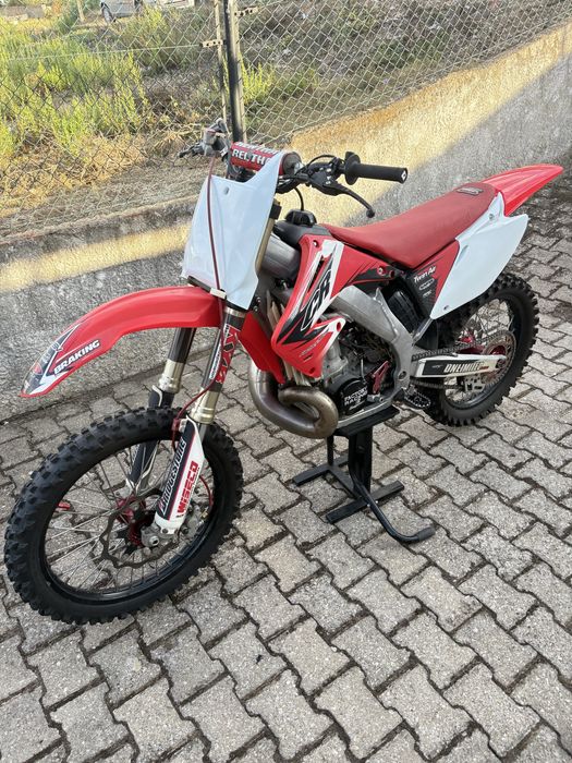 Cr 250r RC/Valve
