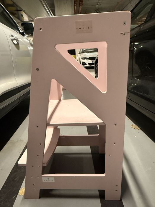 Pomocnik kuchenny Momiki