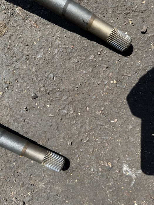 задня полуось hyndai galloper,pagero 2.5 28шліців