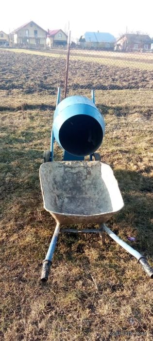 Бетономішалка з Мотором