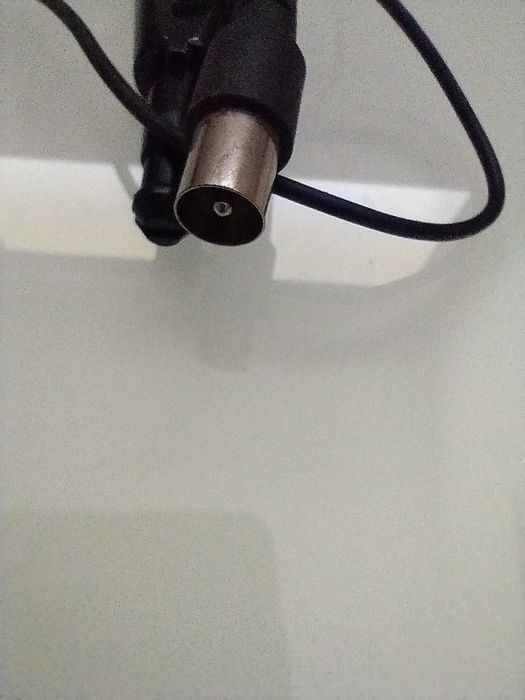 Antena interior extensível para TV
