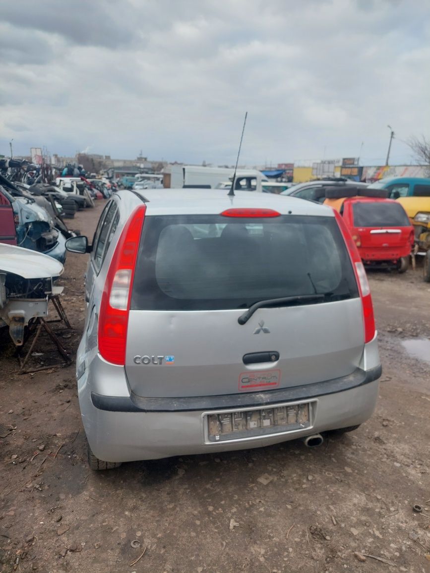 Разборка шрот запчастини mitsubishi colt cz30