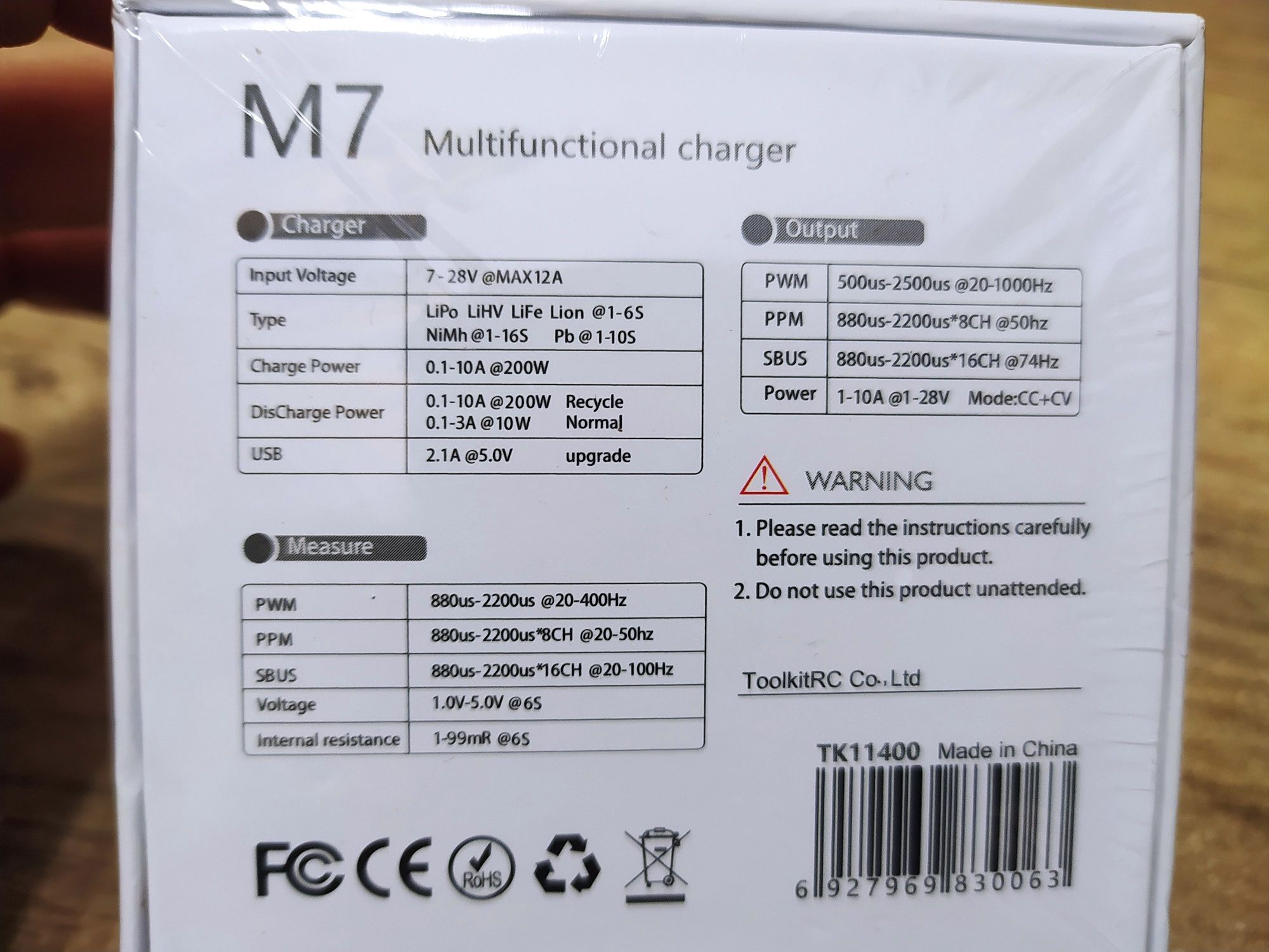 Зарядний пристрій ToolkitRC M7 7-28V 200W 10A 1-6S XT60 для дронів FPV