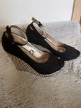 Buty na koturnie 38