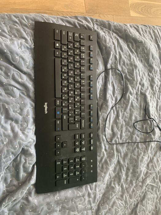 Клавіатура logitech