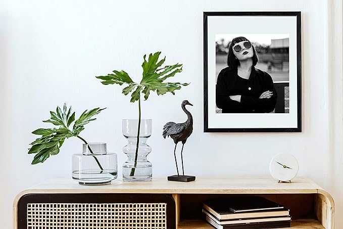 Postergaleria | Ramka na zdjęcia, drewniana, czarna | 50x70 cm