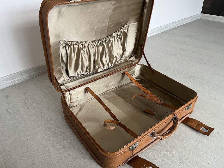 Walizka skórzana retro z 2 kluczykami