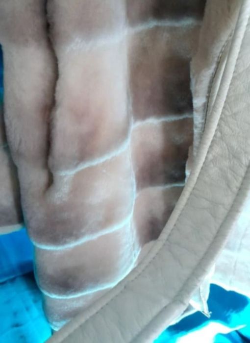 шуба біла королівський мутон натуральна