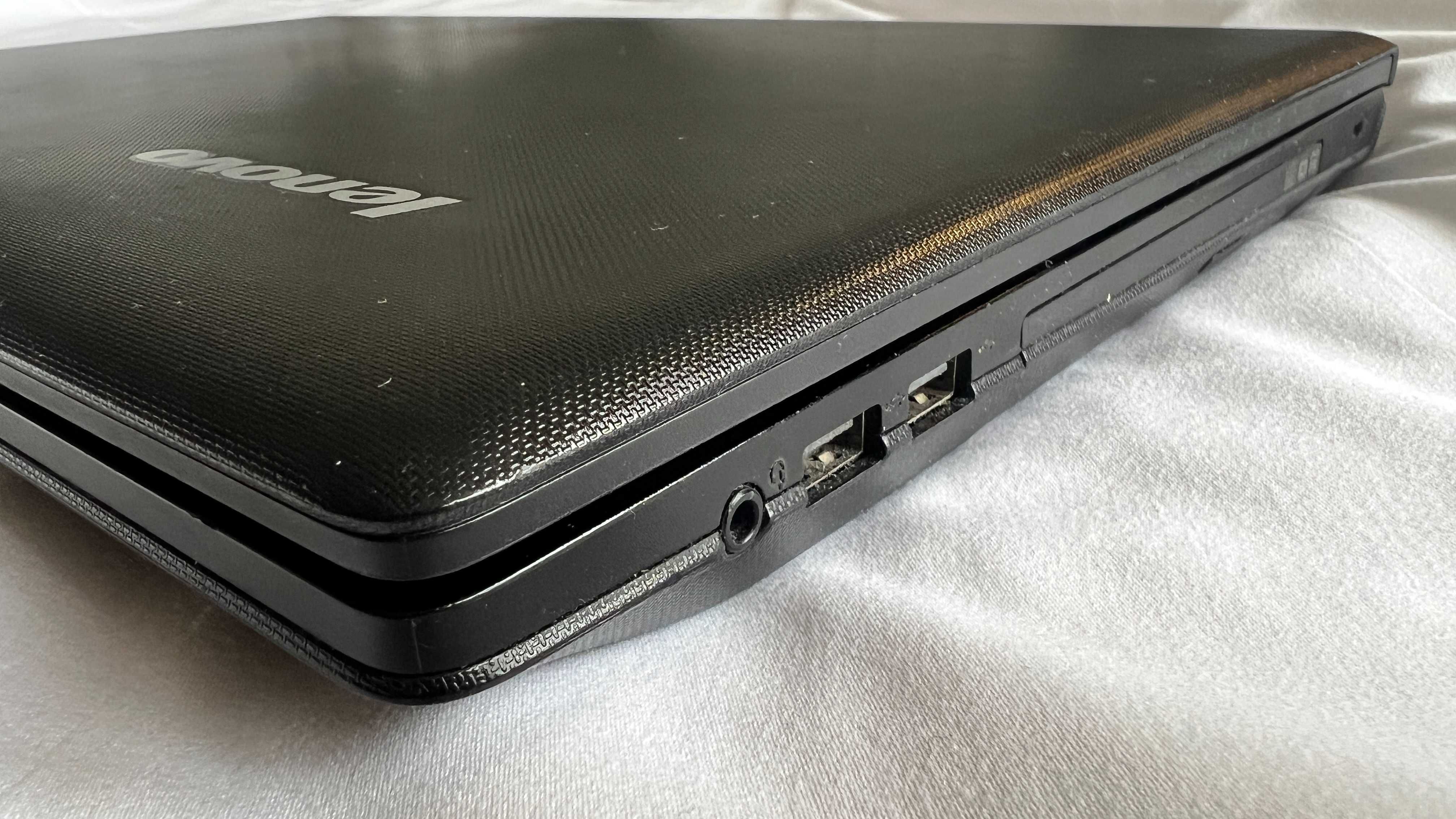 Laptop Lenovo G700 i5 3230M / SSD 256 / 8gb / GeForce 720M + TORBA