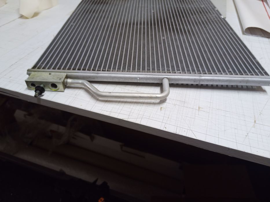 Радіатор кондиціонера Cadillac Lyriq