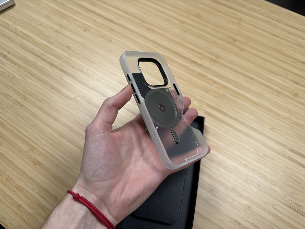 Aulumu A16 Frosted Case do iPhone 16 Pro