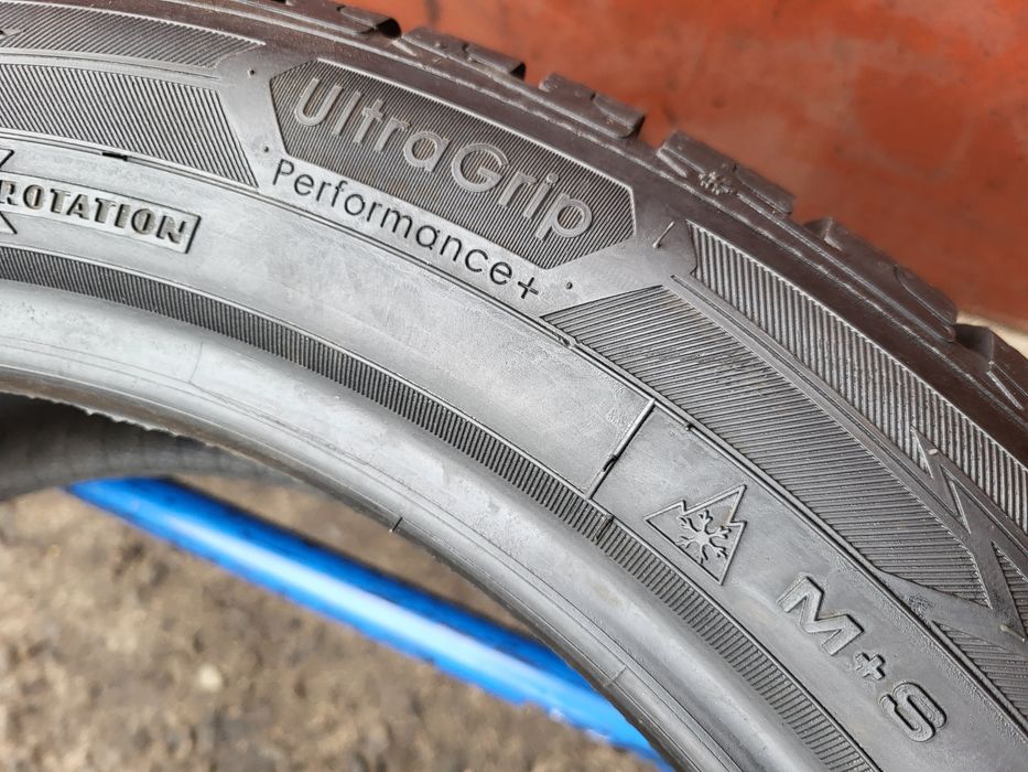 215/50/19 R19 GoodYear UltraGrip Performance+ 4шт ціна за 1шт шини