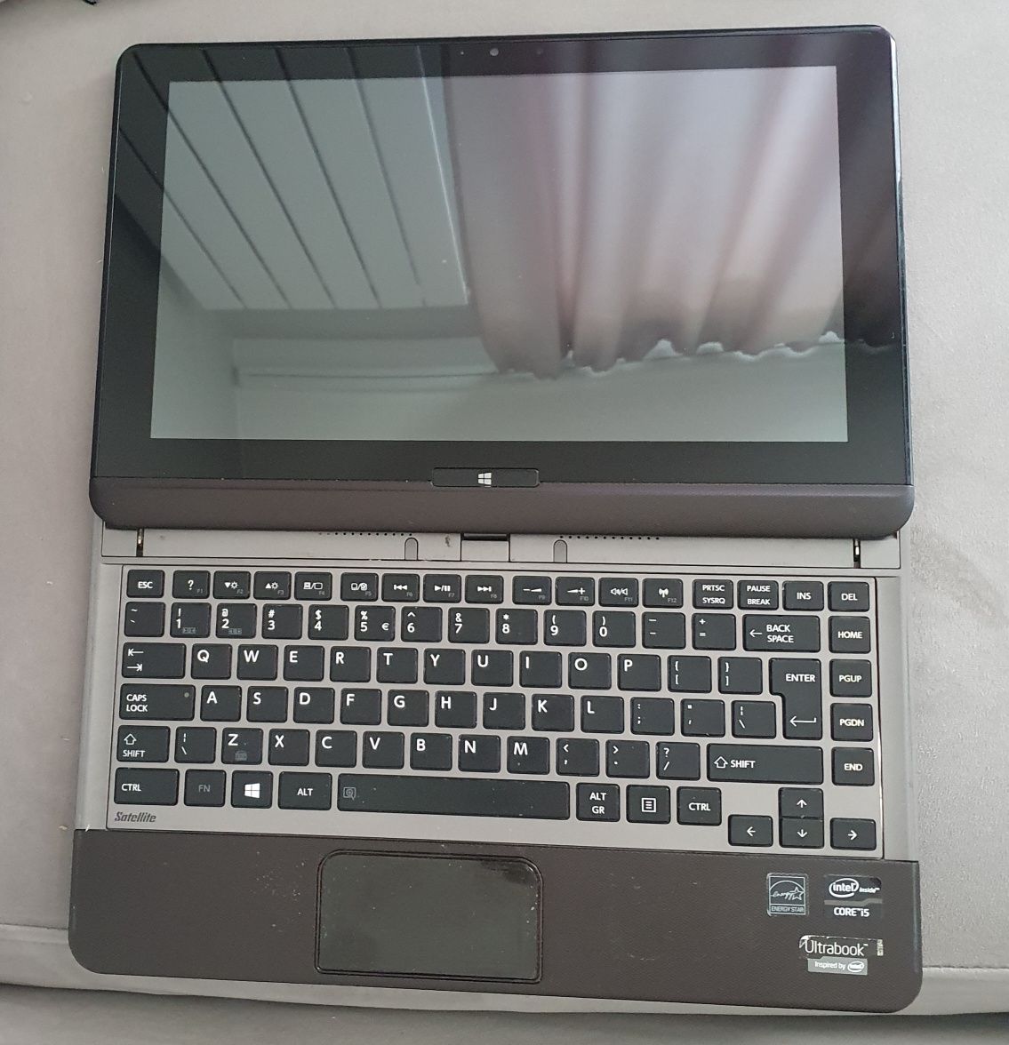 Laptop Toshiba Satellite U920T