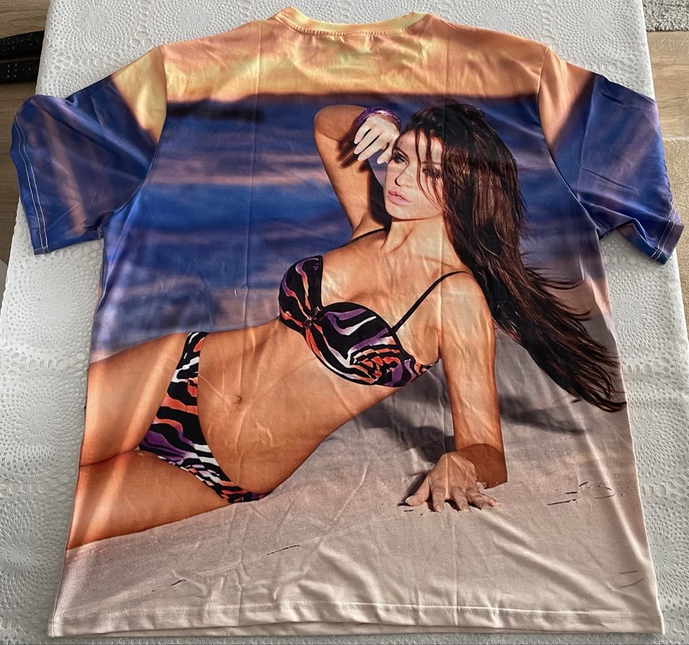 Koszulka 3D „Kobieta w Stroju Kąpielowym” 1XL z krótkim rękawem