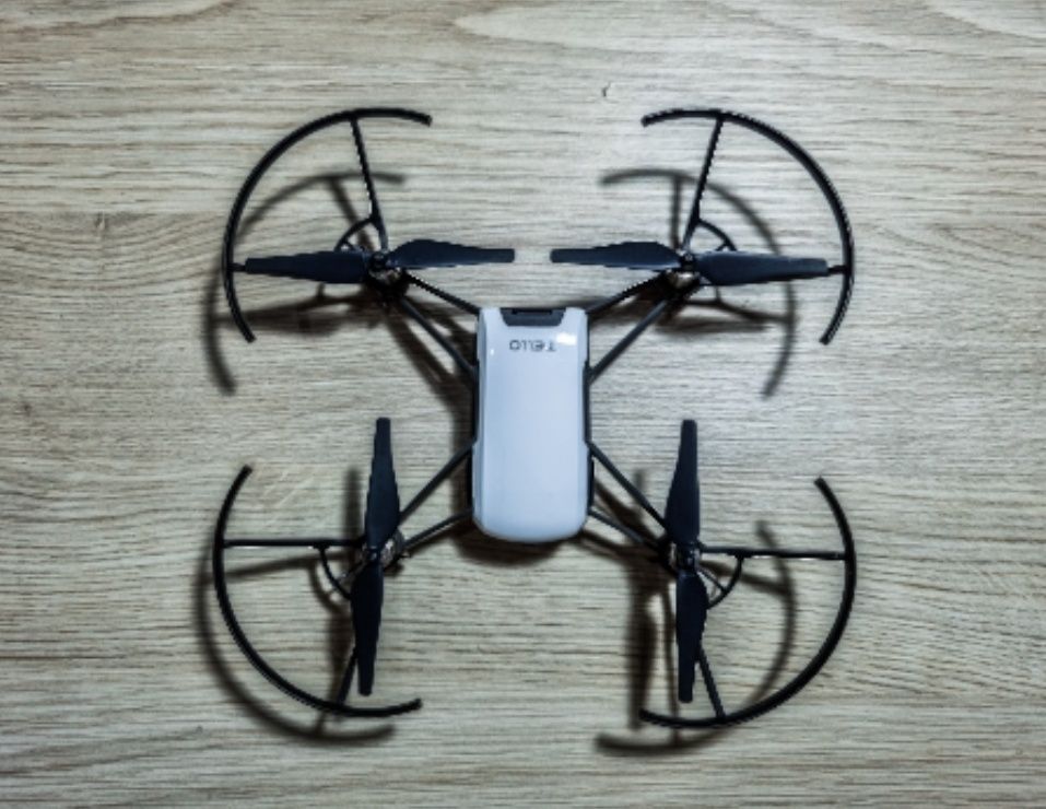 Dron DJI TELLO! Idealny do nauki latania!