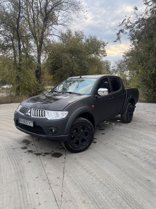 Mitsubishi L200 2-5 D1-D Sporteno розмитнена В Запоріжжі