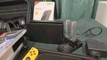 Nintendo Switch + akcesoria + 2 gry – pełny zestaw