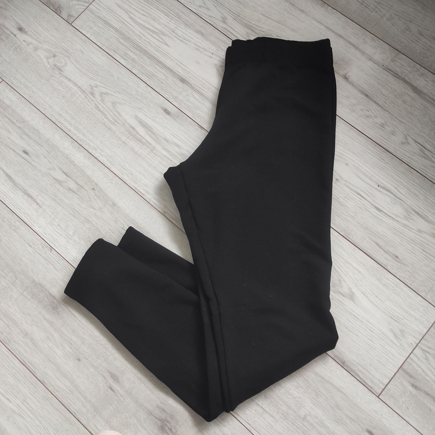 Czarne getry, legginsy damskie ocieplane, Esmara, r 40/42
