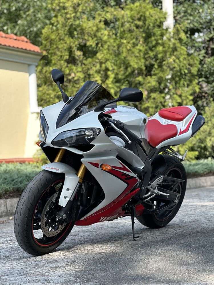 Yamaha R1 ИДЕАЛ