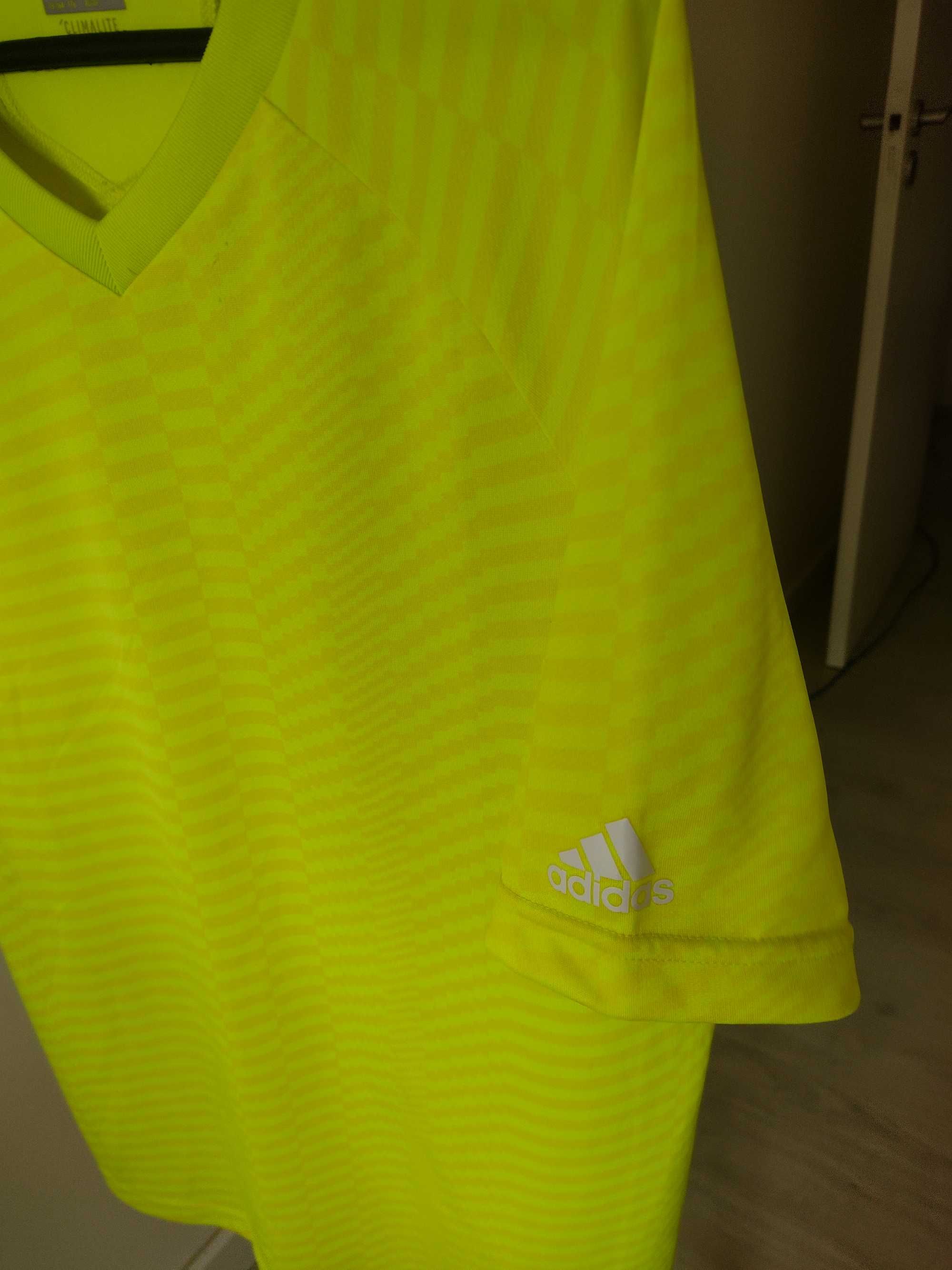 Camisola Adidas adulto masc. XL, fluorescente, ótima para o verão.