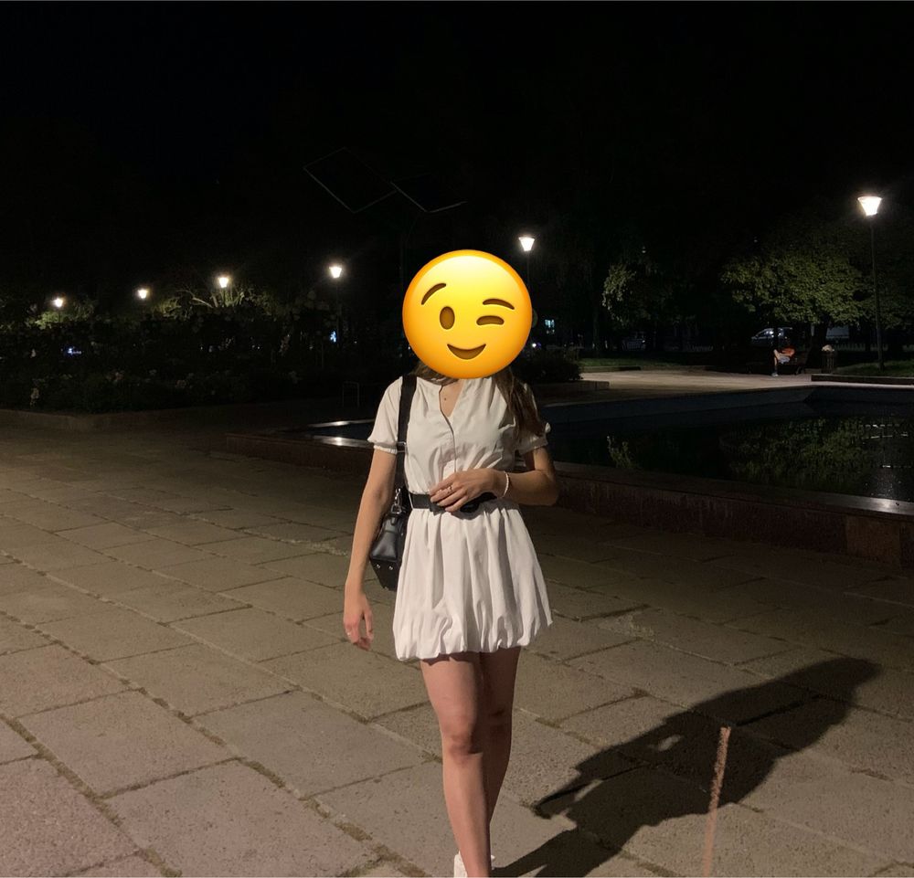 Сукня жіноча біла