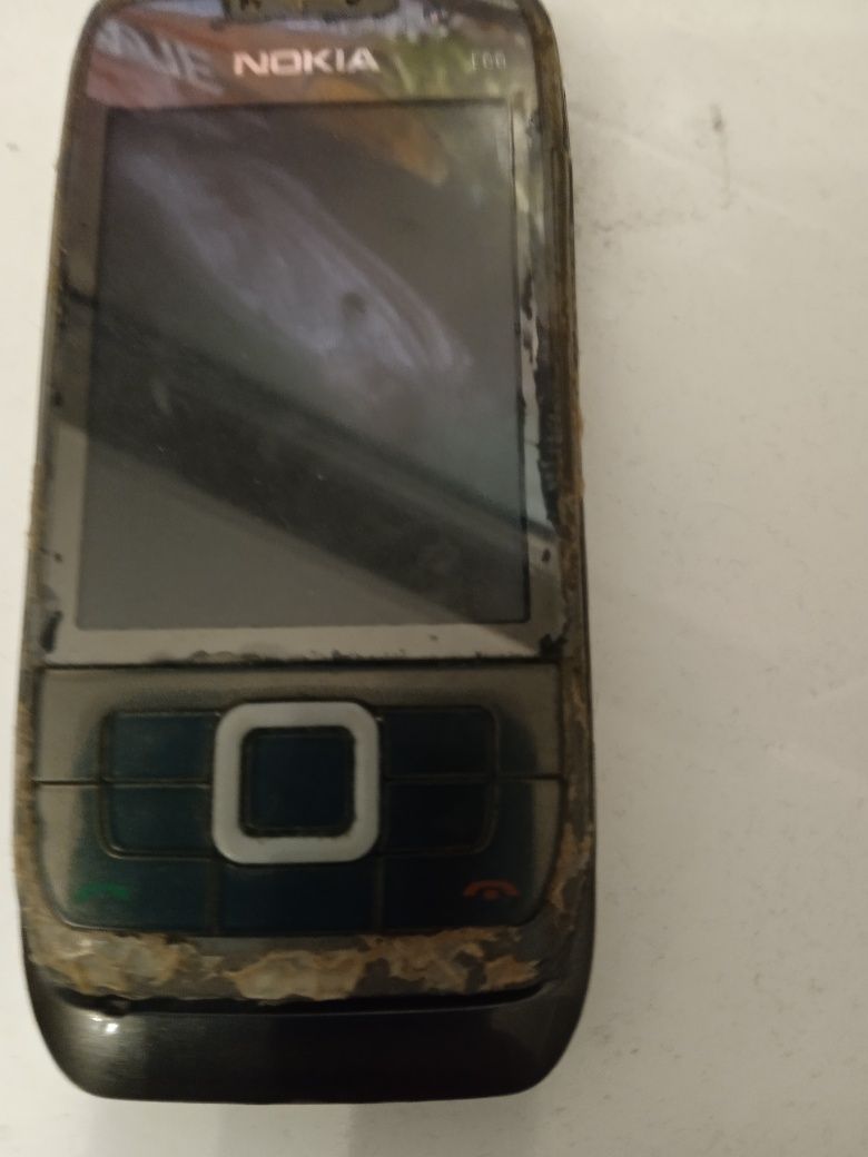 Телефон Nokia E66