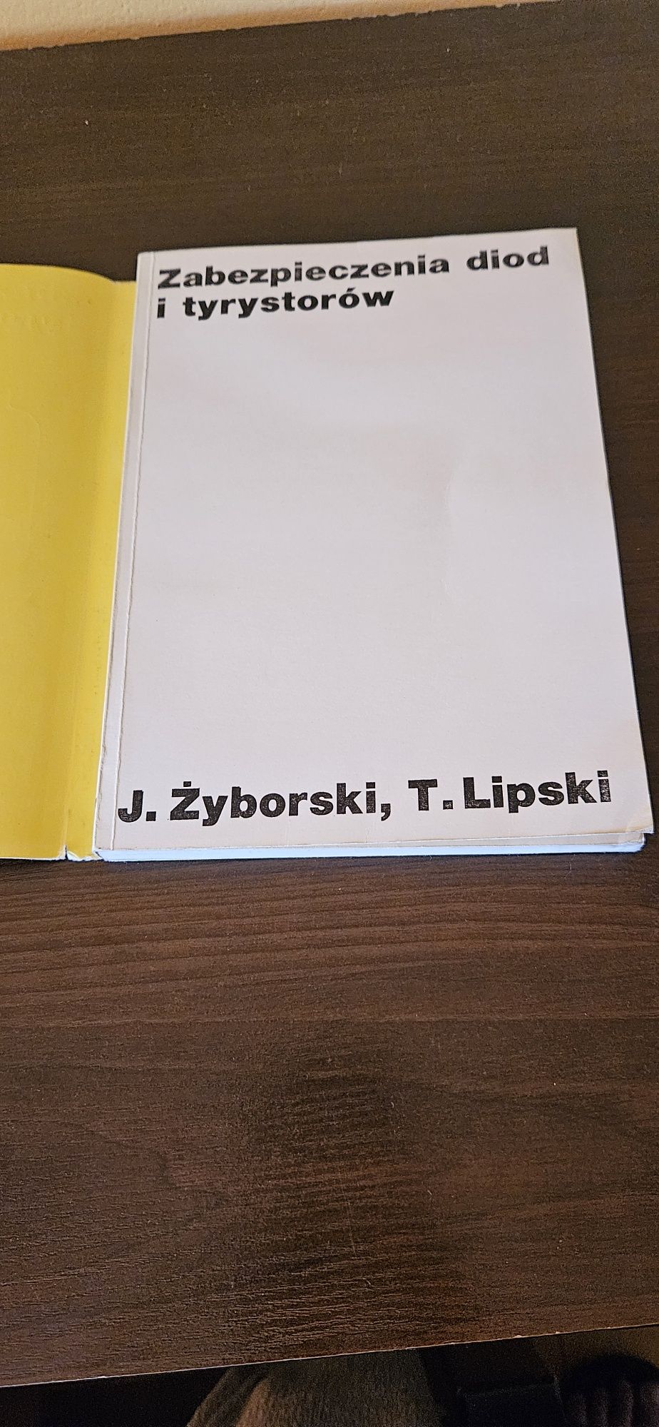 Zabezpieczenia diod i tyrystorów.