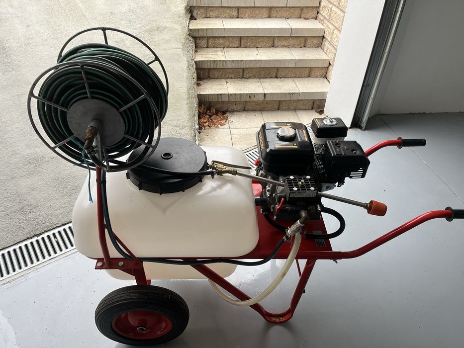 Pulverizador a motor 100L