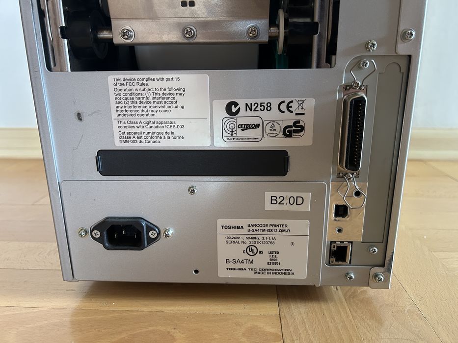 Drukarka etykiet TOSHIBA B-SA4TM (300 dpi) - przemysłowa, stan idealny