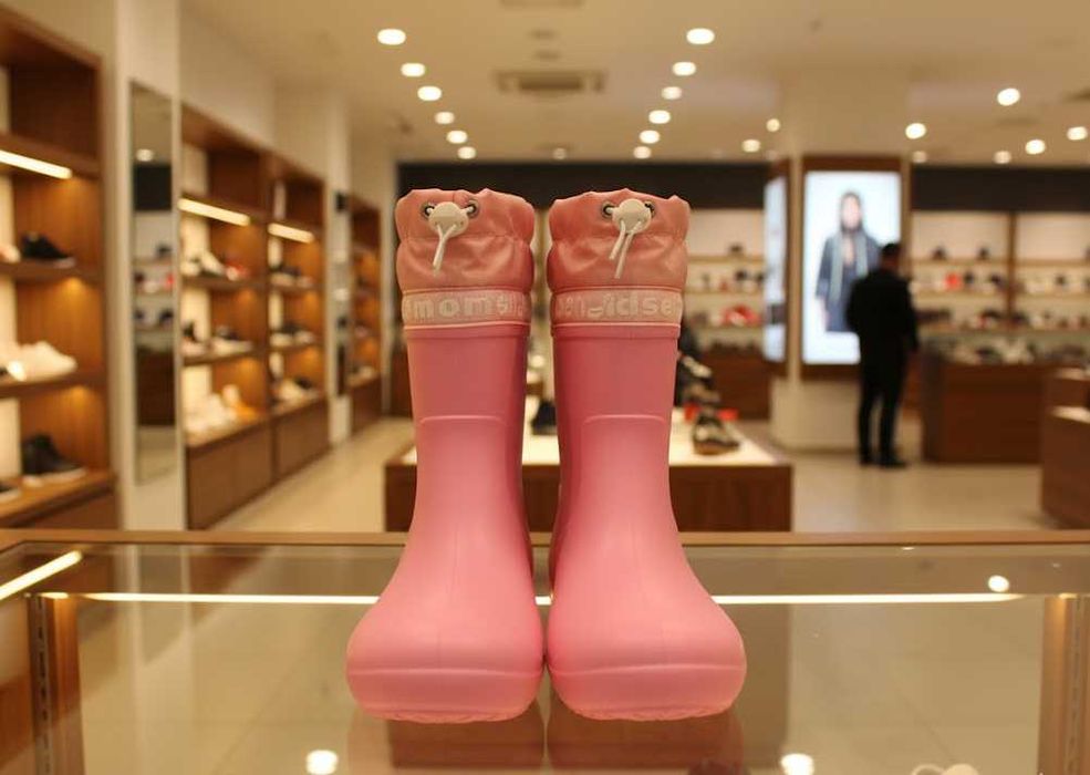 Чоботи жіночі сапожки водонепроникні на мажеті  різні кольори виробник