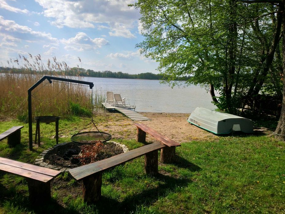 Domek letniskowy nad jeziorem k. Rynu Mazury Giżycko Mikołajki noclegi