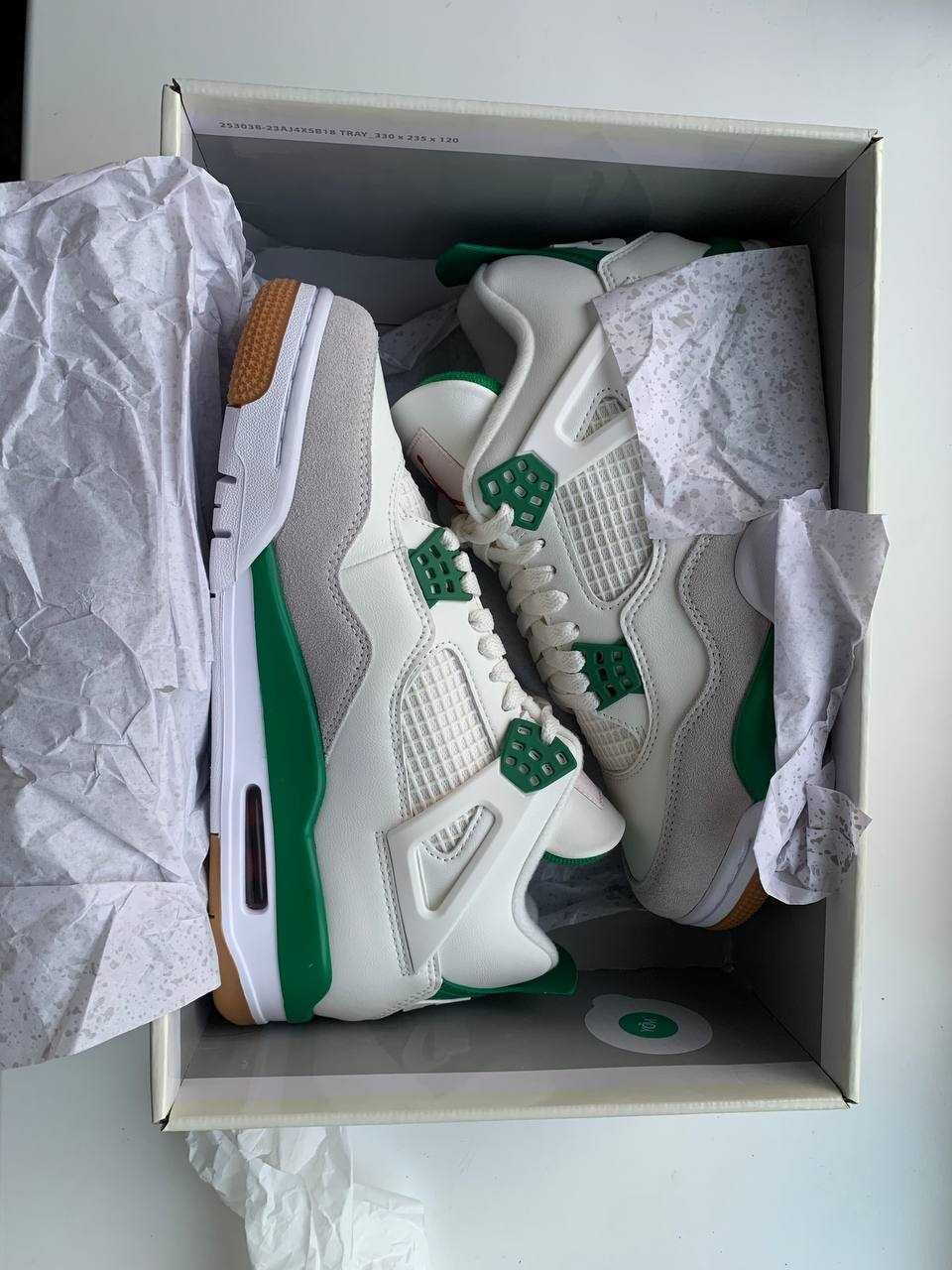 Кросівки Nike Air Jordan 4 Retro SB Pine Green